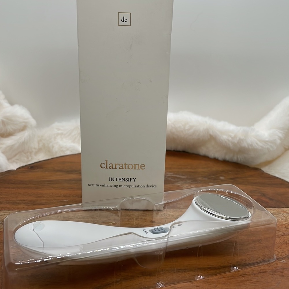 Dermaclara Claratone Serum Applicator Electric Face Massager NIB